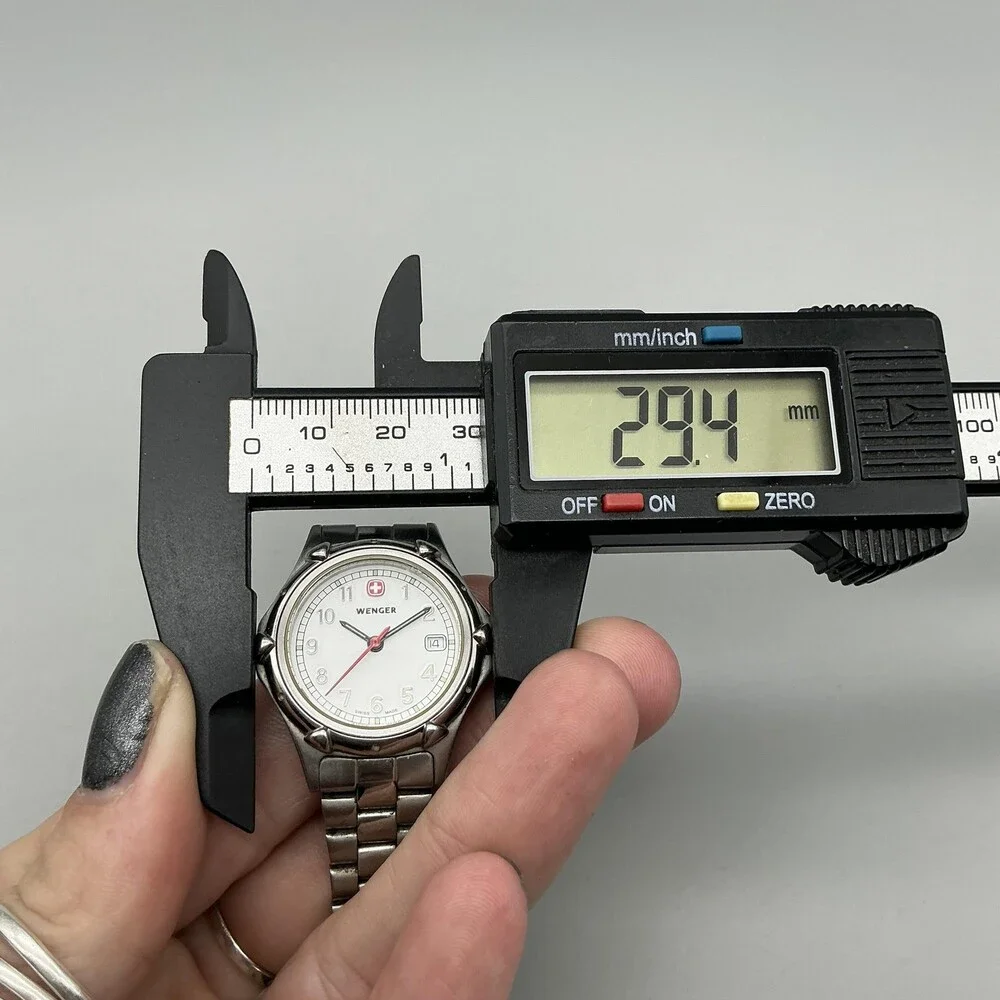Wenger Womens Watch 29mm White Dial Stainless 7020X Swiss NON WORKING For Parts